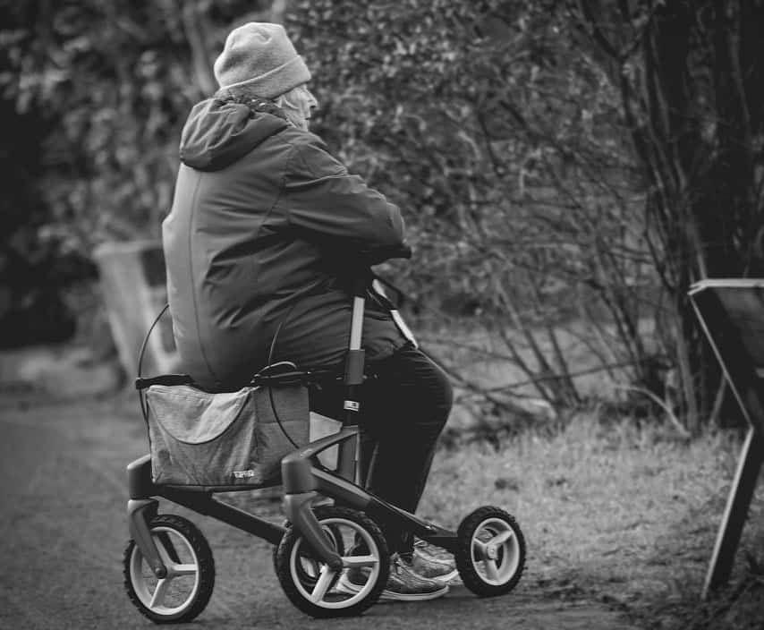 woman-black-transportation